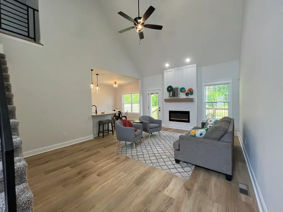729 Buffalo Ford Dr, Clarksville, TN 37042 - #3