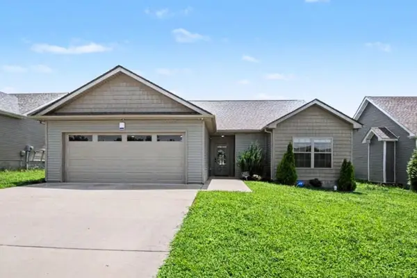 3031 Core Dr, Clarksville, TN 37040