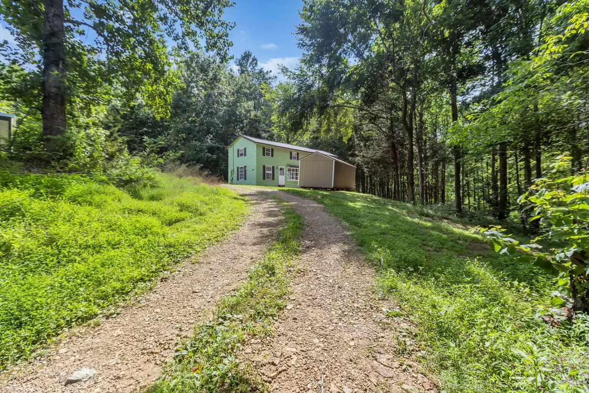 6112 King Robert Ln, Westmoreland, TN 37186 - #1