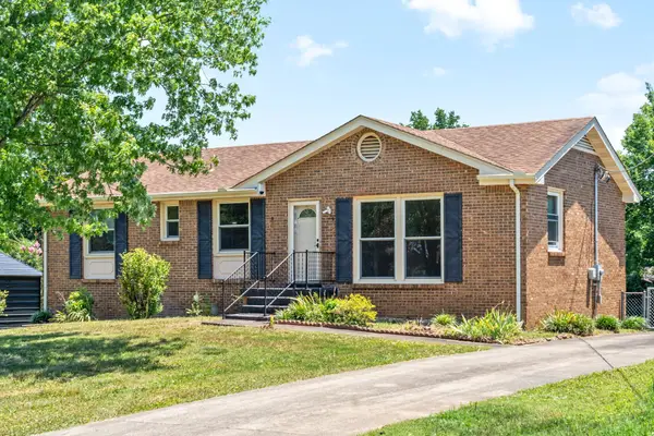 208 Aster Dr, Clarksville, TN 37042