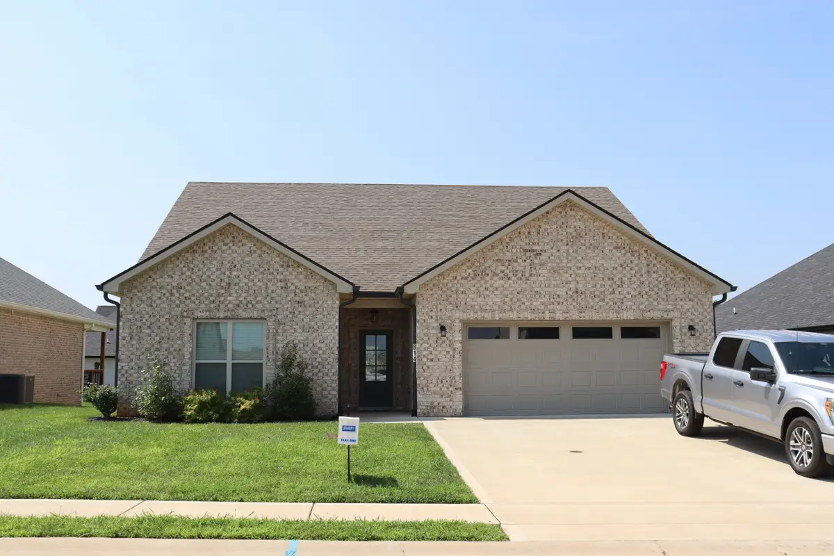 814 Willowicke Dr, Clarksville, TN 37043 - #1