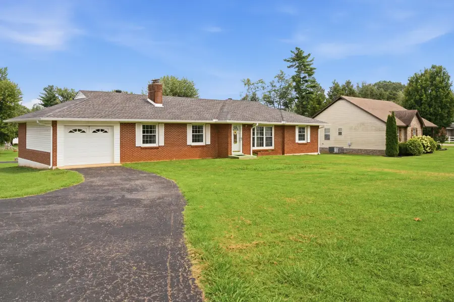 503 N Russell St, Portland, TN 37148 - #2