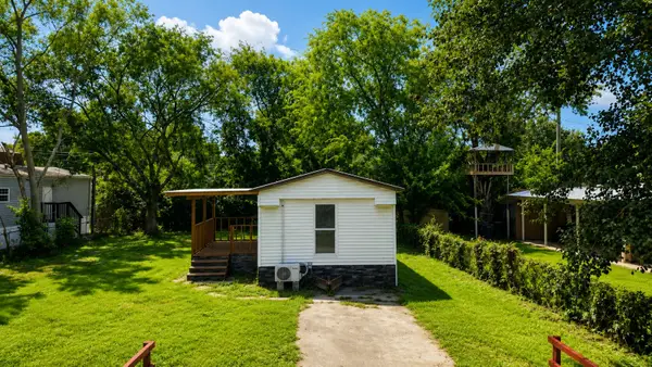 611 Sycamore Ln, La Vergne, TN 37086