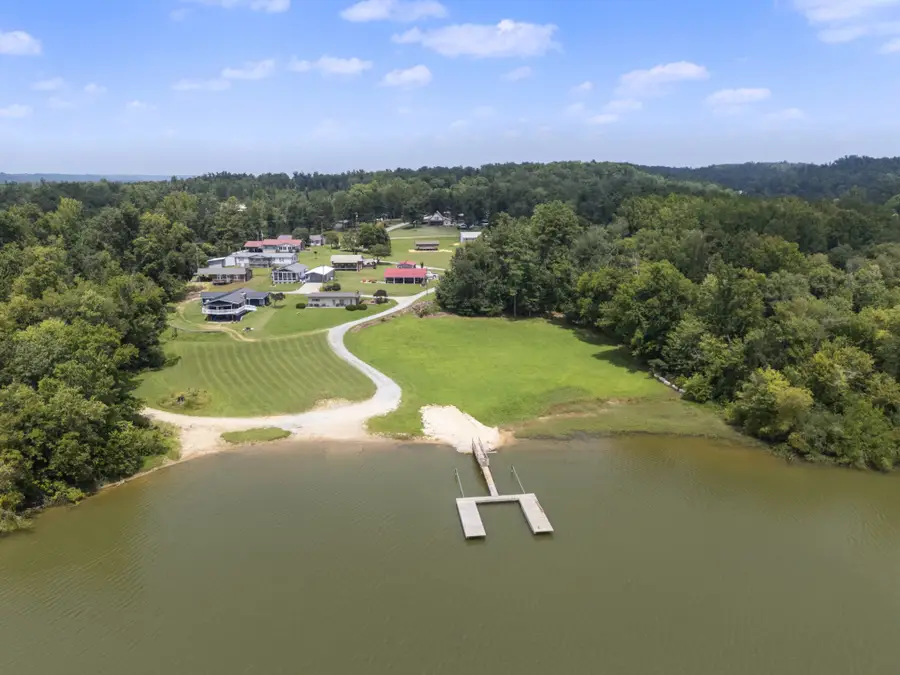 33 Lower Roans Creek Rd, Linden, TN 37096 - #3
