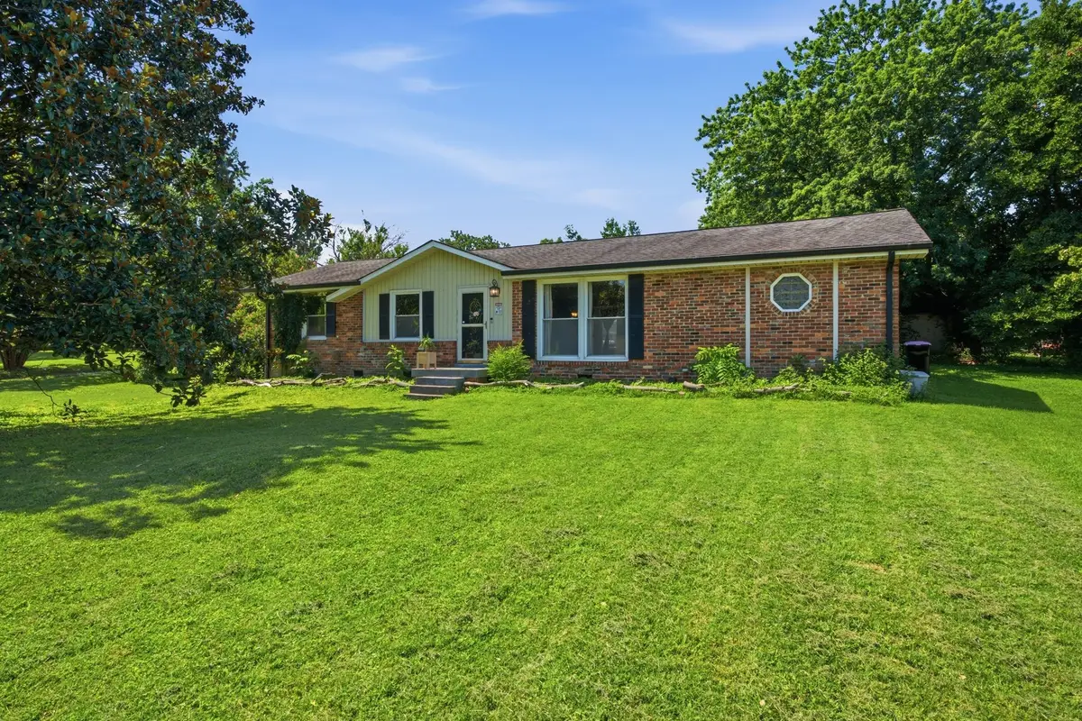 7563 Bethel Rd, Goodlettsville, TN 37072 - #1