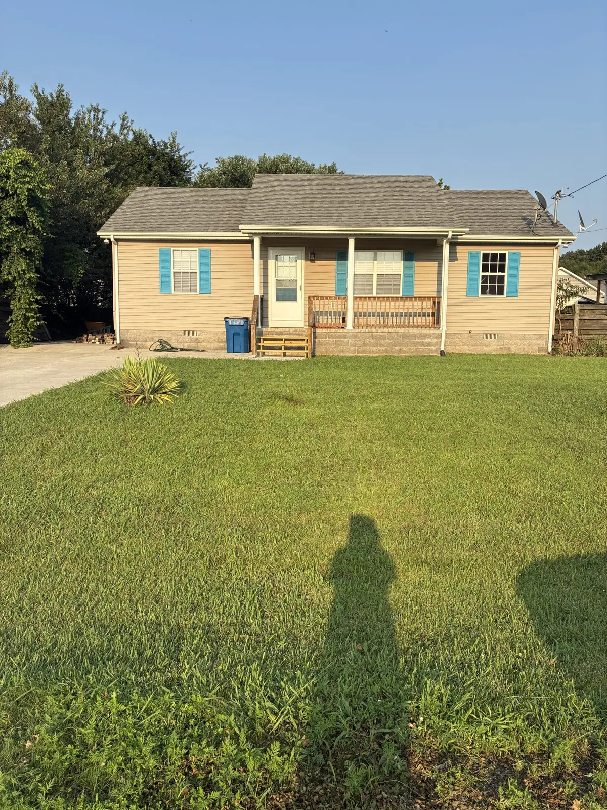 28 Hawthorne Dr, Manchester, TN 37355 - #1