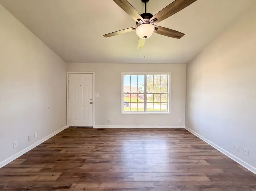 1046 Mile High Dr, Clarksville, TN 37042 - #3