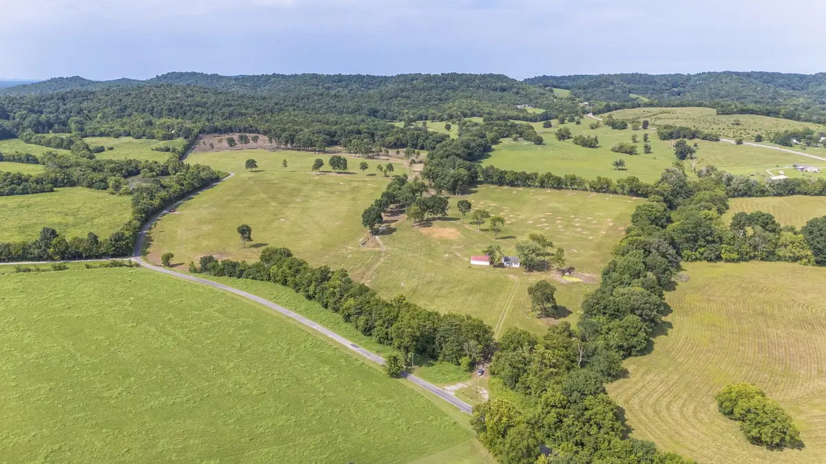3568 Arbor Hill Rd, Petersburg, TN 37144 - #1