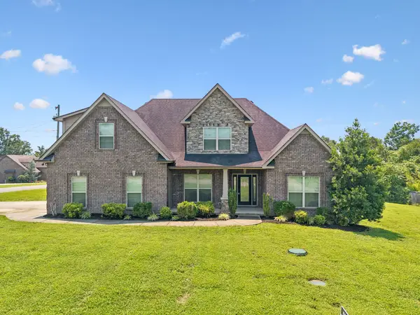 1342 Royal Oak Ave, Murfreesboro, TN 37129