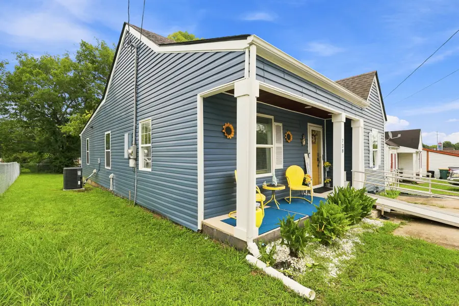 738 Belfast St, Lewisburg, TN 37091 - #3