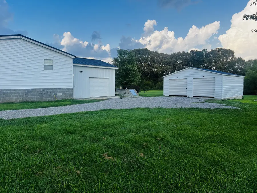 961 Smoot Rd, Morrison, TN 37357 - #3