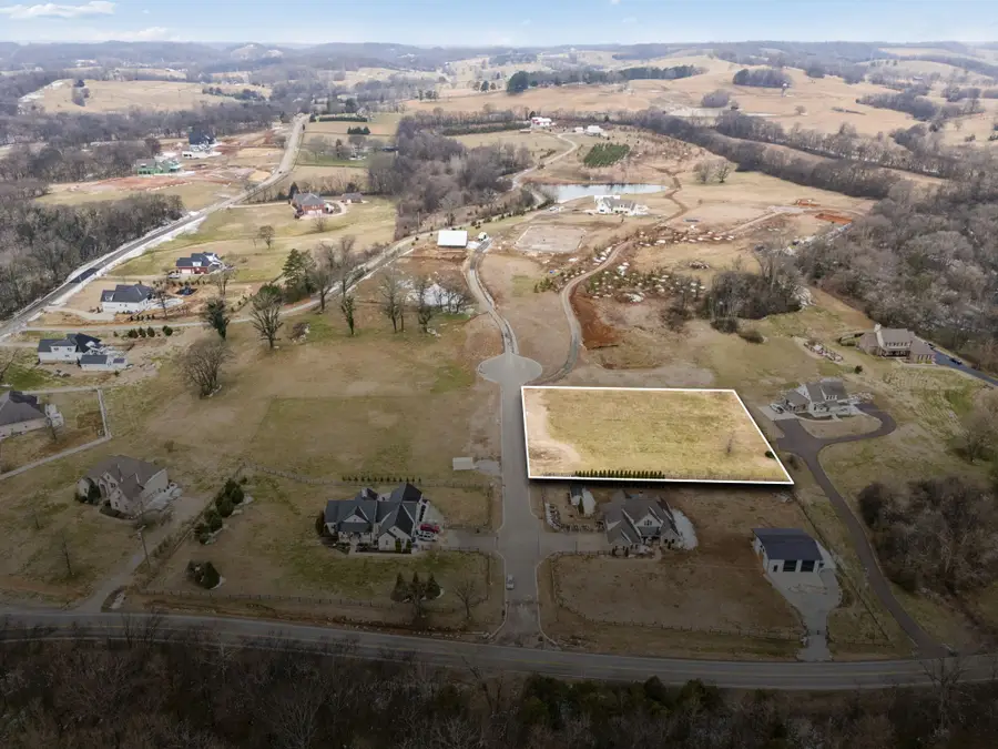 102 Heirloom Ln, Columbia, TN 38401 - #2