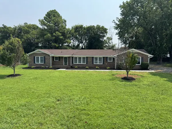 2353 Braxton Bragg Dr, Murfreesboro, TN 37129