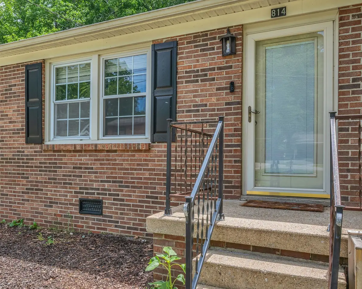 814 Cherokee Dr, New Johnsonville, TN 37134 - #1