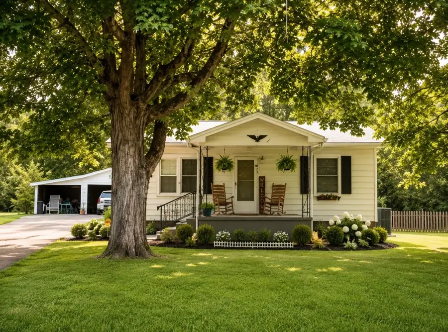 325 Spring St, Wartrace, TN 37183 - #2