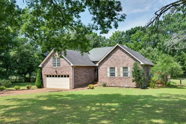 5954 Temple Rd, Nashville, TN 37221