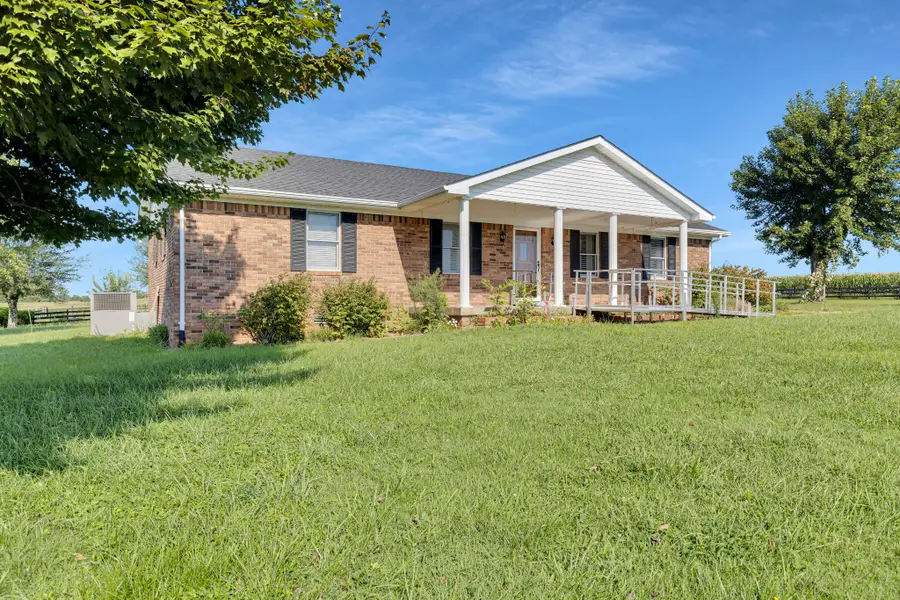 60 Lawson Ln, Russellville, KY 42276 - #2