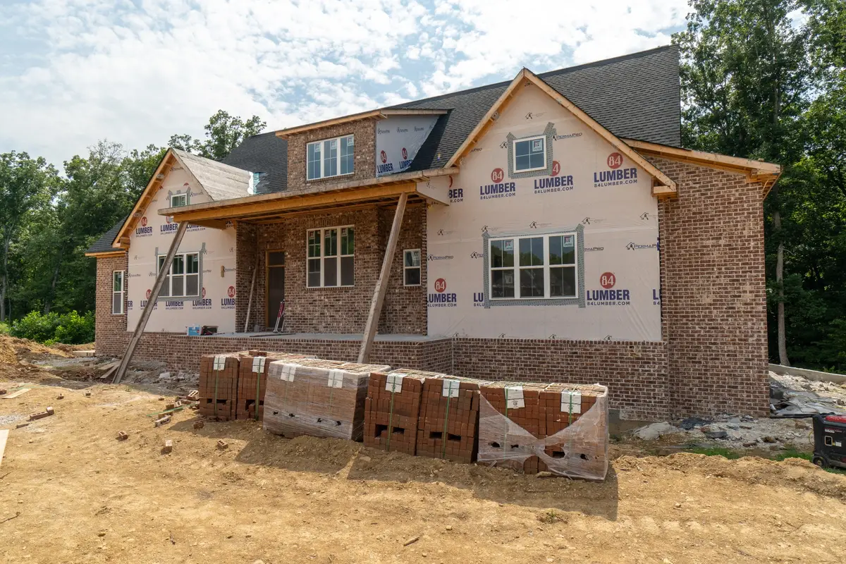 7037 Hall Rd, Greenbrier, TN 37073 - #1