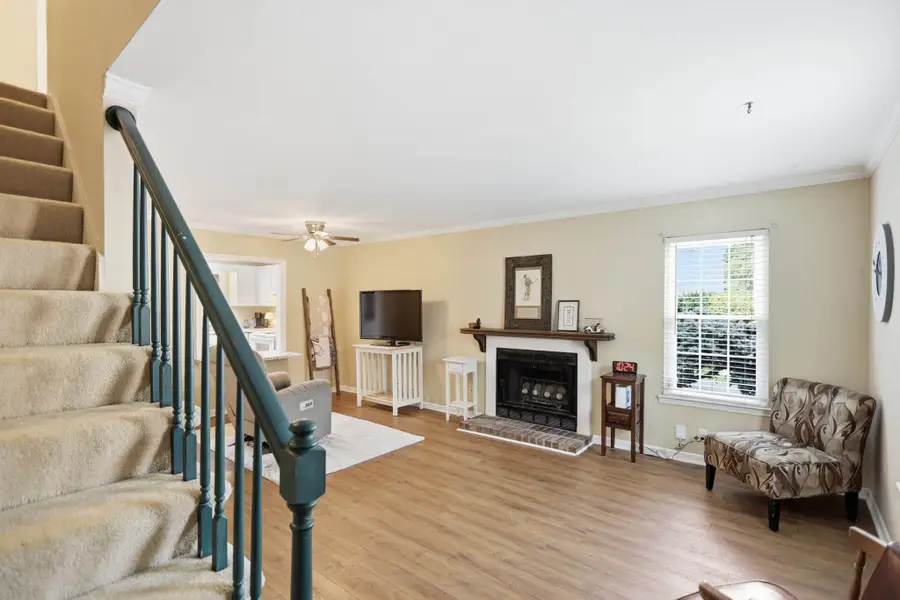 286 Donna Dr #B, Hendersonville, TN 37075 - #3