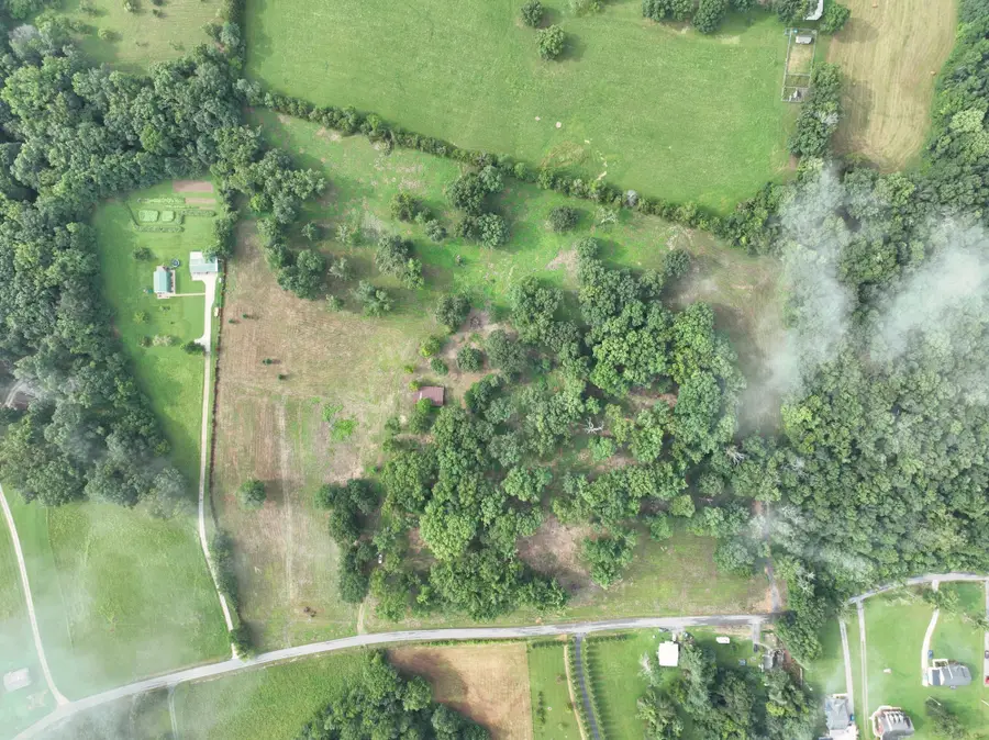 280 Lake Westmoreland Rd, Westmoreland, TN 37186 - #2