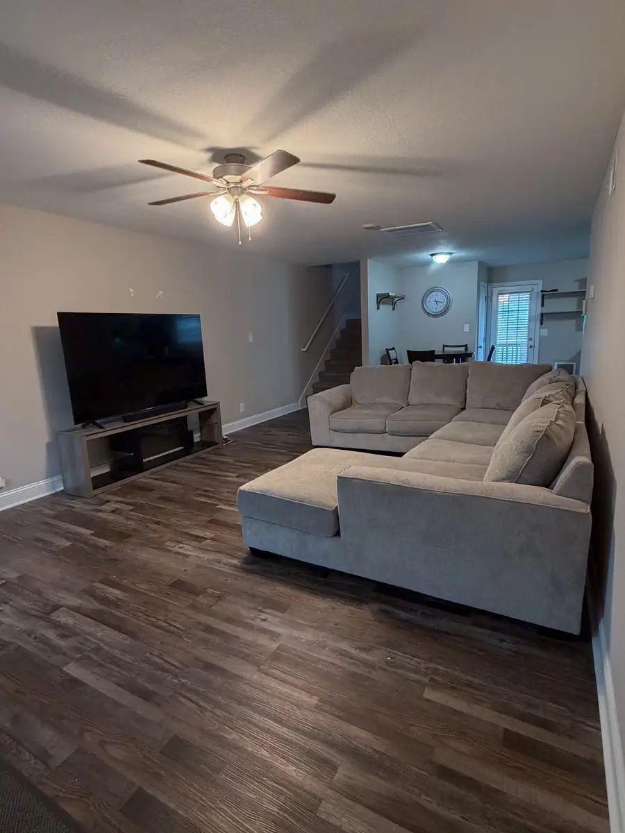 465 Irish Hills Dr, Clarksville, TN 37042 - #2