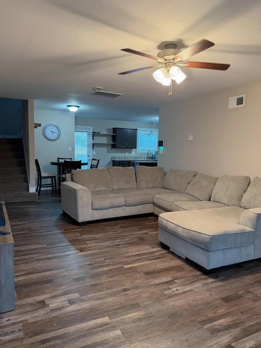 465 Irish Hills Dr, Clarksville, TN 37042 - #3