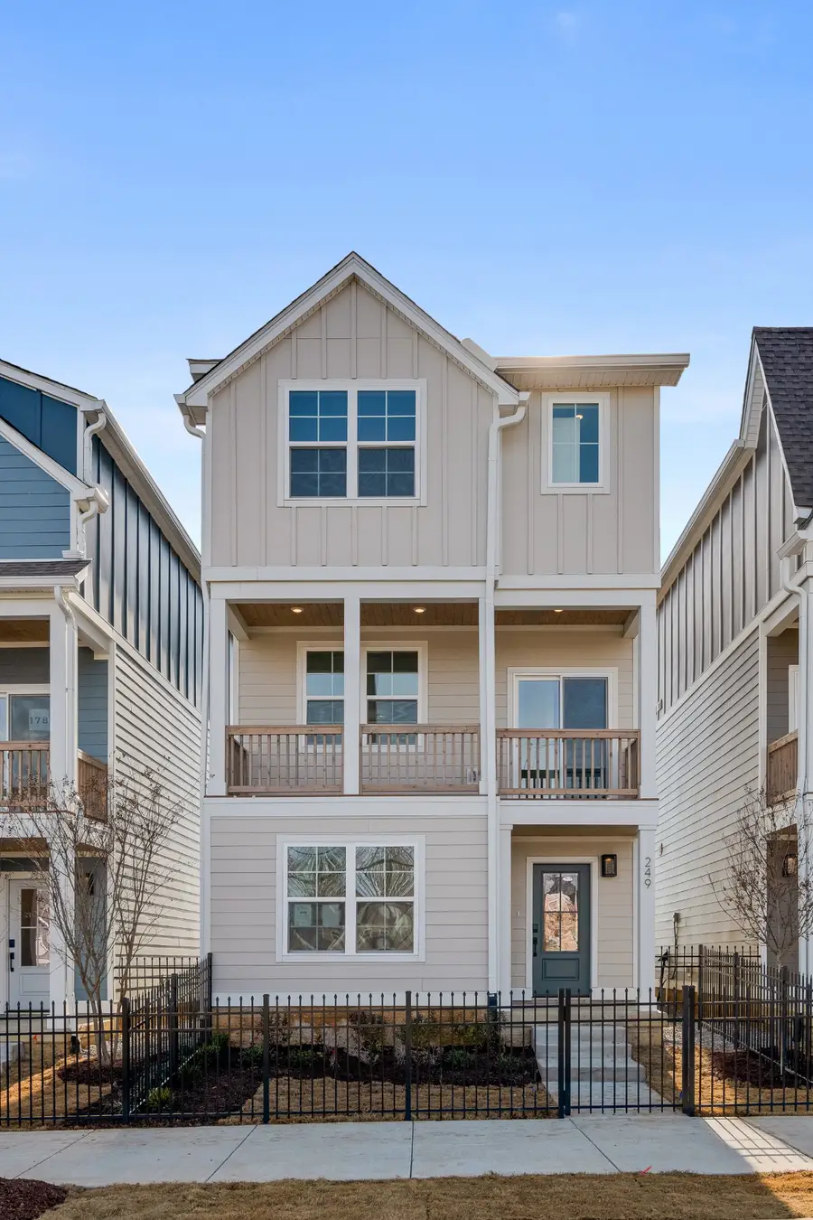402 Hawthorn Ln, Madison, TN 37115 - #2