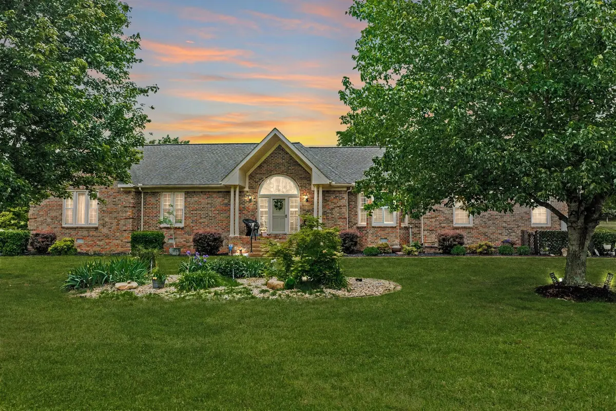 201 Buchanan Cir, Hendersonville, TN 37075 - #1