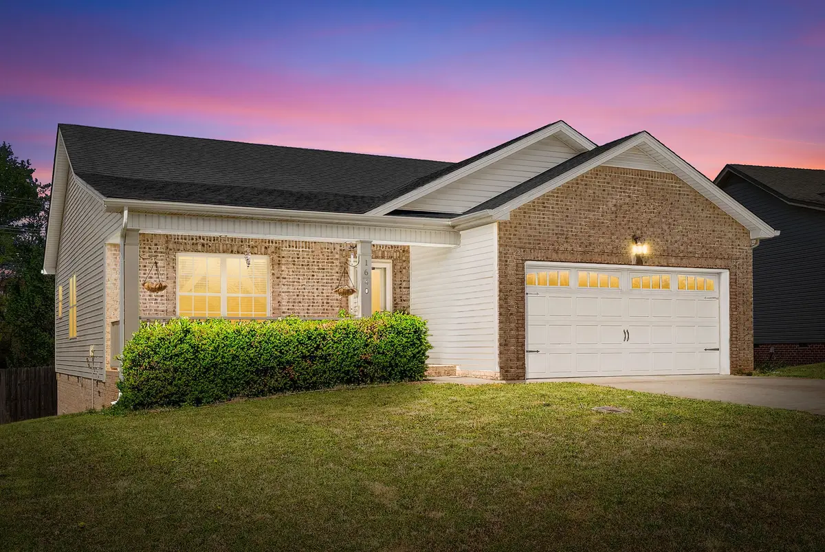 1640 Buchanon Dr, Clarksville, TN 37042 - #1