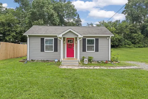 3704 Decatur Dr, Knoxville, TN 37920