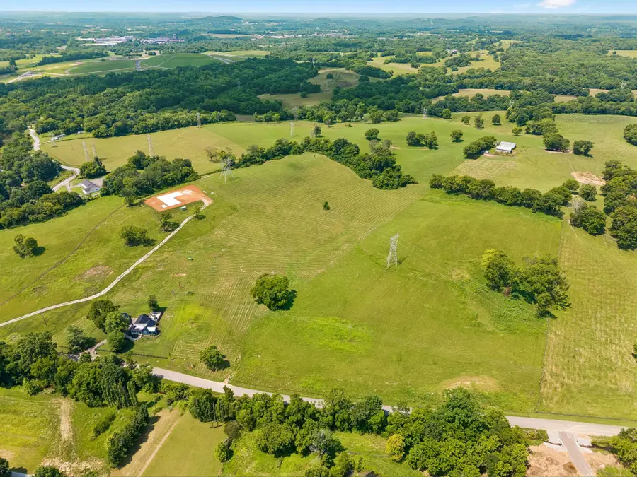15 Theta Pike, Columbia, TN 38401 - #2