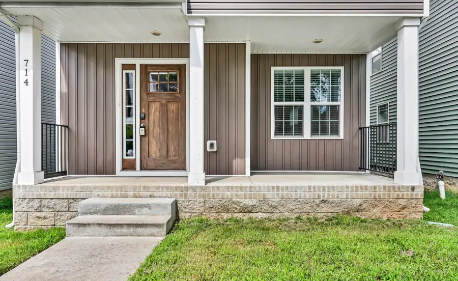 714 Perkins Ave, Clarksville, TN 37040 - #2