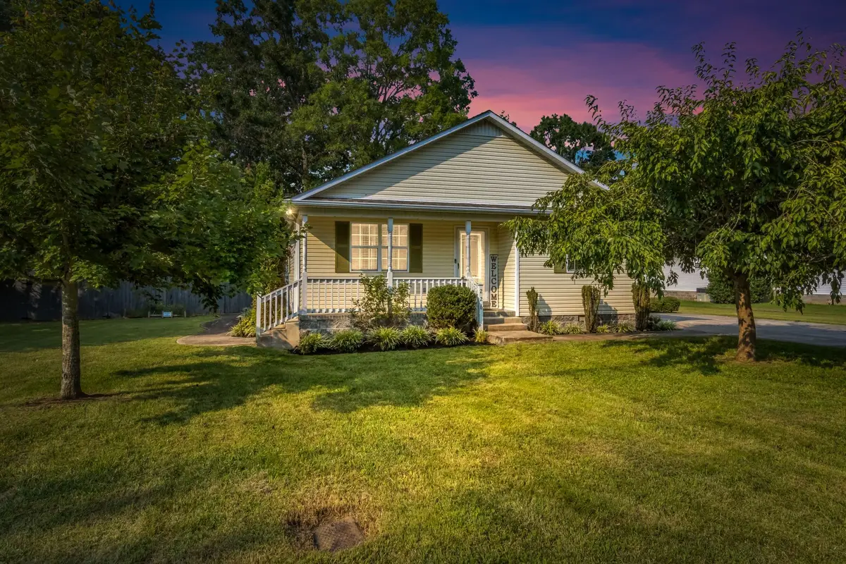 226 W Doak Rd, Manchester, TN 37355 - #1