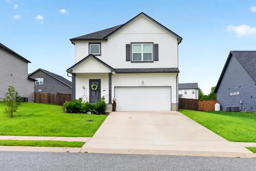 2422 Bucklin Dr, Clarksville, TN 37042 - #2