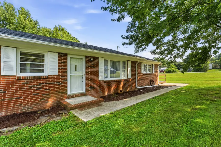 464 Hurricane Ridge Rd, Smithville, TN 37166 - #2