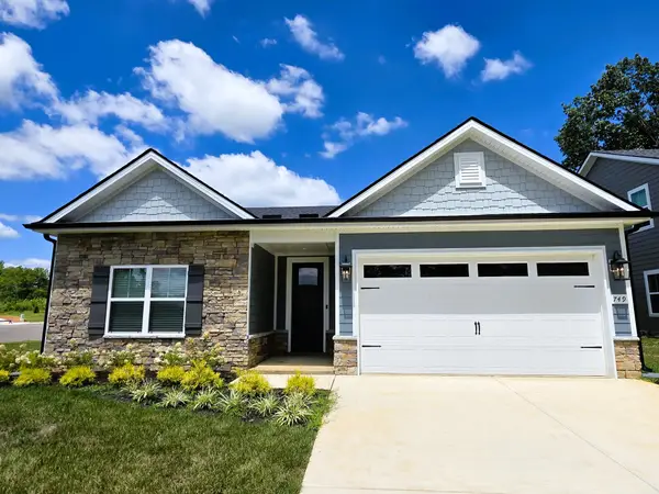 749 Brownlow Road, White House, TN 37188