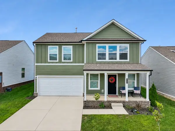 633 Cedar Brook Dr, White House, TN 37188