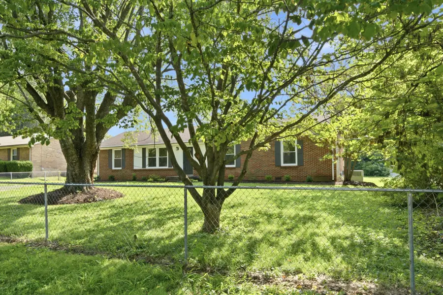 112 James Dr, Clarksville, TN 37042 - #2