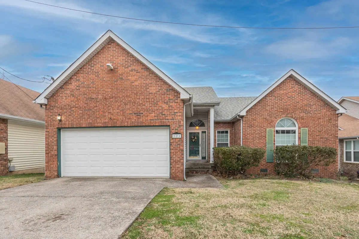221 Cherry Hill Dr, Hendersonville, TN 37075 - #1