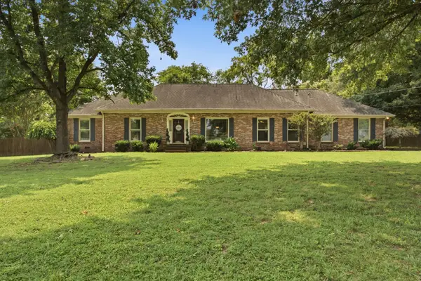126 Choctaw Dr, Hendersonville, TN 37075