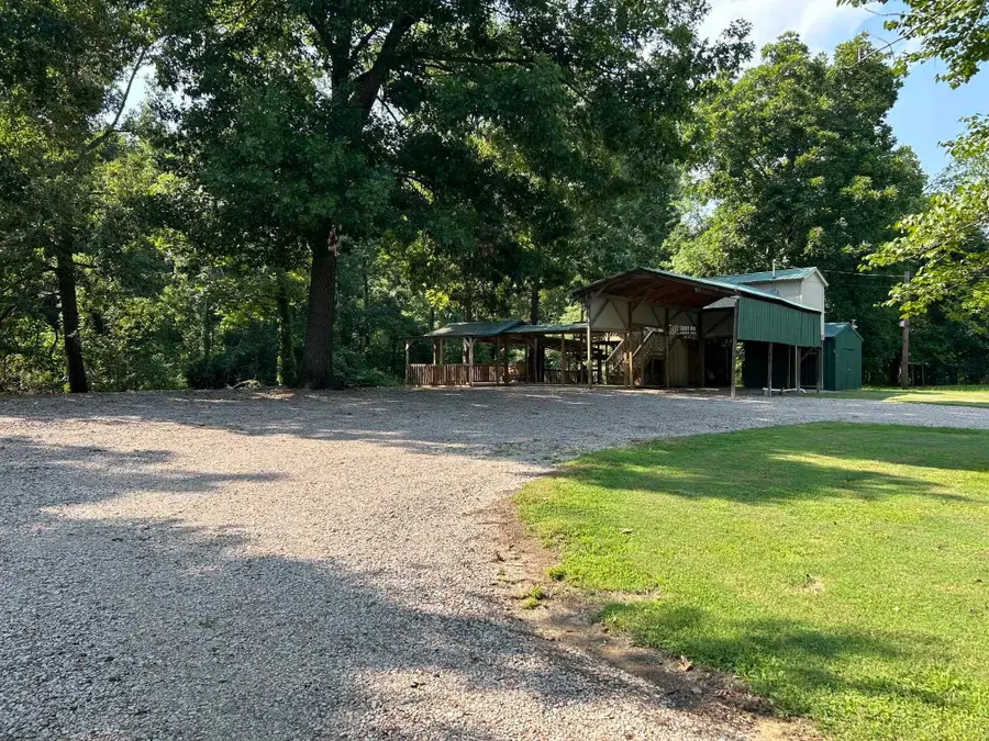 120 Towboat Ln, Adamsville, TN 38310 - #2