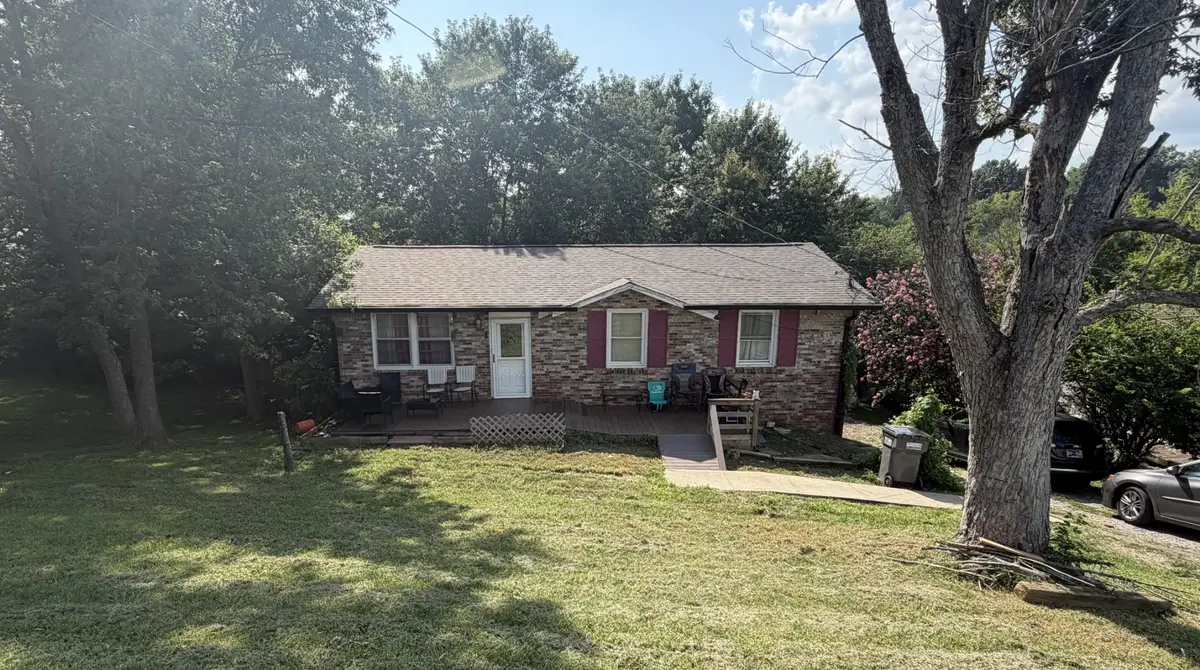 124 Dennis Rd, Hendersonville, TN 37075 - #1