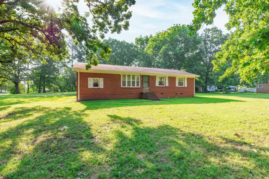 710 Glenn Ave, Lewisburg, TN 37091 - #2