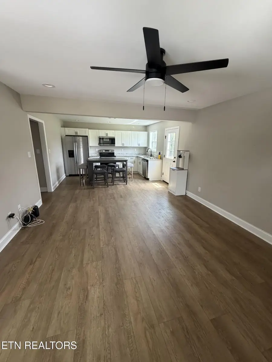 334 N Wright Rd, Alcoa, TN 37701 - #2