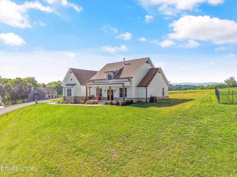2609 Clyde Ed Rd, Kodak, TN 37764 - #2