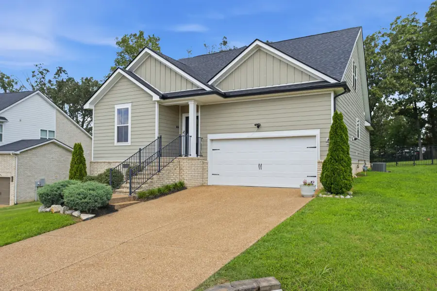 271 Christine Dr, Lebanon, TN 37087 - #2
