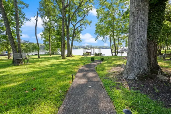 750 Gay Winds Dr, Mount Juliet, TN 37122