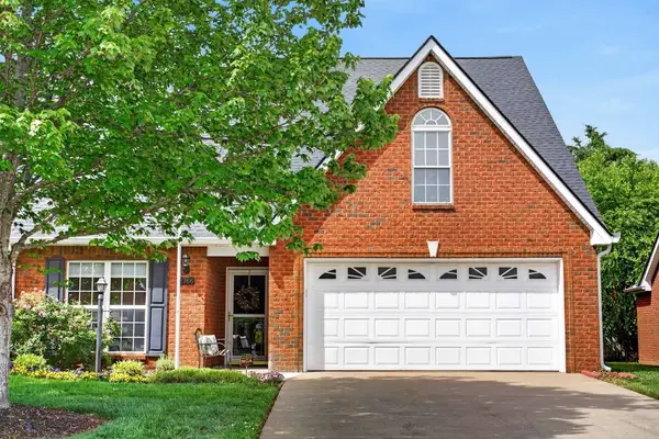 2766 Waywood Dr, Murfreesboro, TN 37128