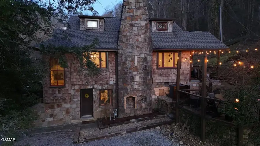 302 Newman Road, Gatlinburg, TN 37738 - #2
