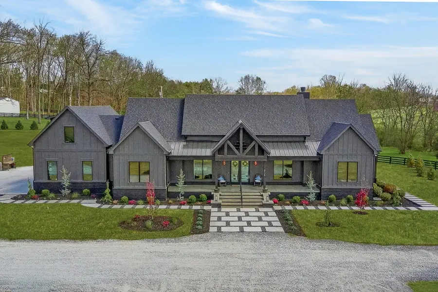 5710 Lunns Store Rd, Chapel Hill, TN 37034 - #2